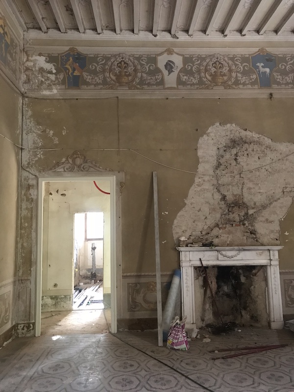 The princess Antinori drawing room abandonned since the 30s