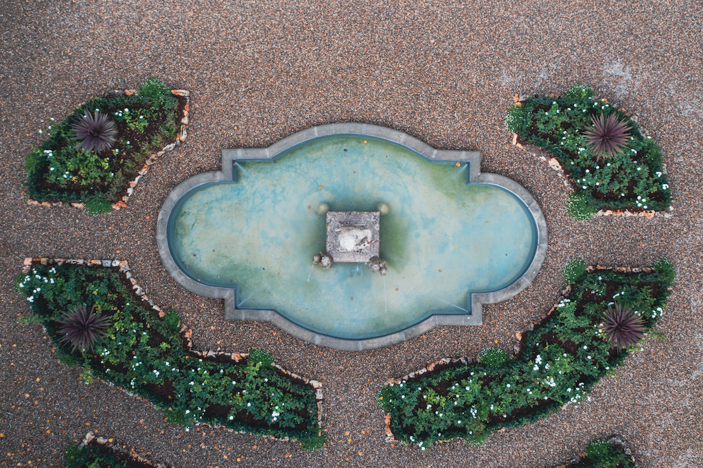 The Italian garden and the Neptune fountain
